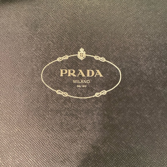 Prada heels - Picture 2 of 9